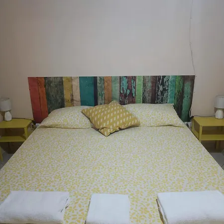 Smile Tower House Guest house *